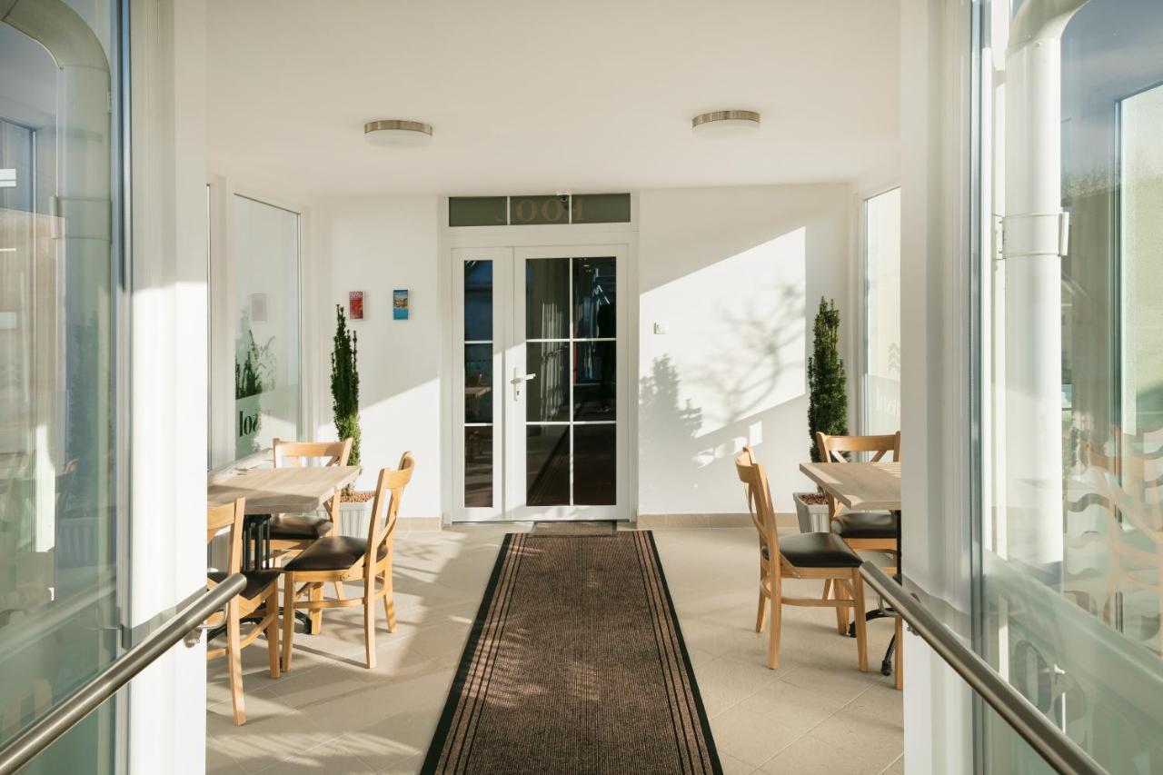 Aquasol Resort Mosonmagyaróvár Eksteriør billede
